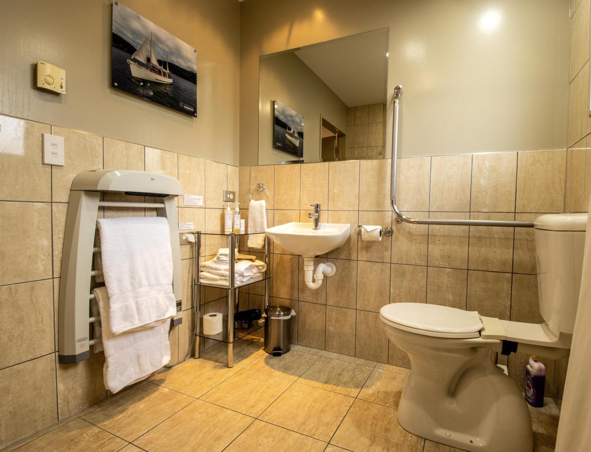 Blue Ridge Studios And Bed & Breakfast Te Anau Extérieur photo