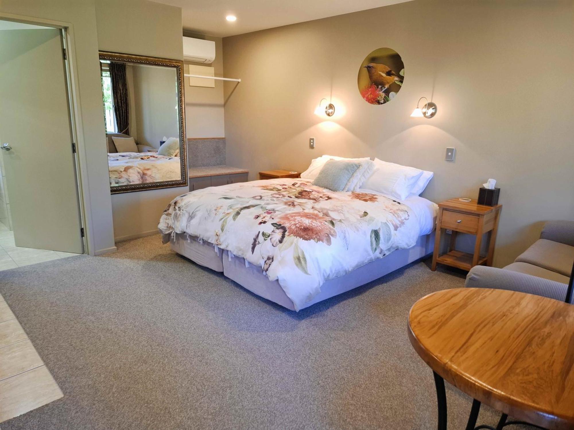 Blue Ridge Studios And Bed & Breakfast Te Anau Extérieur photo