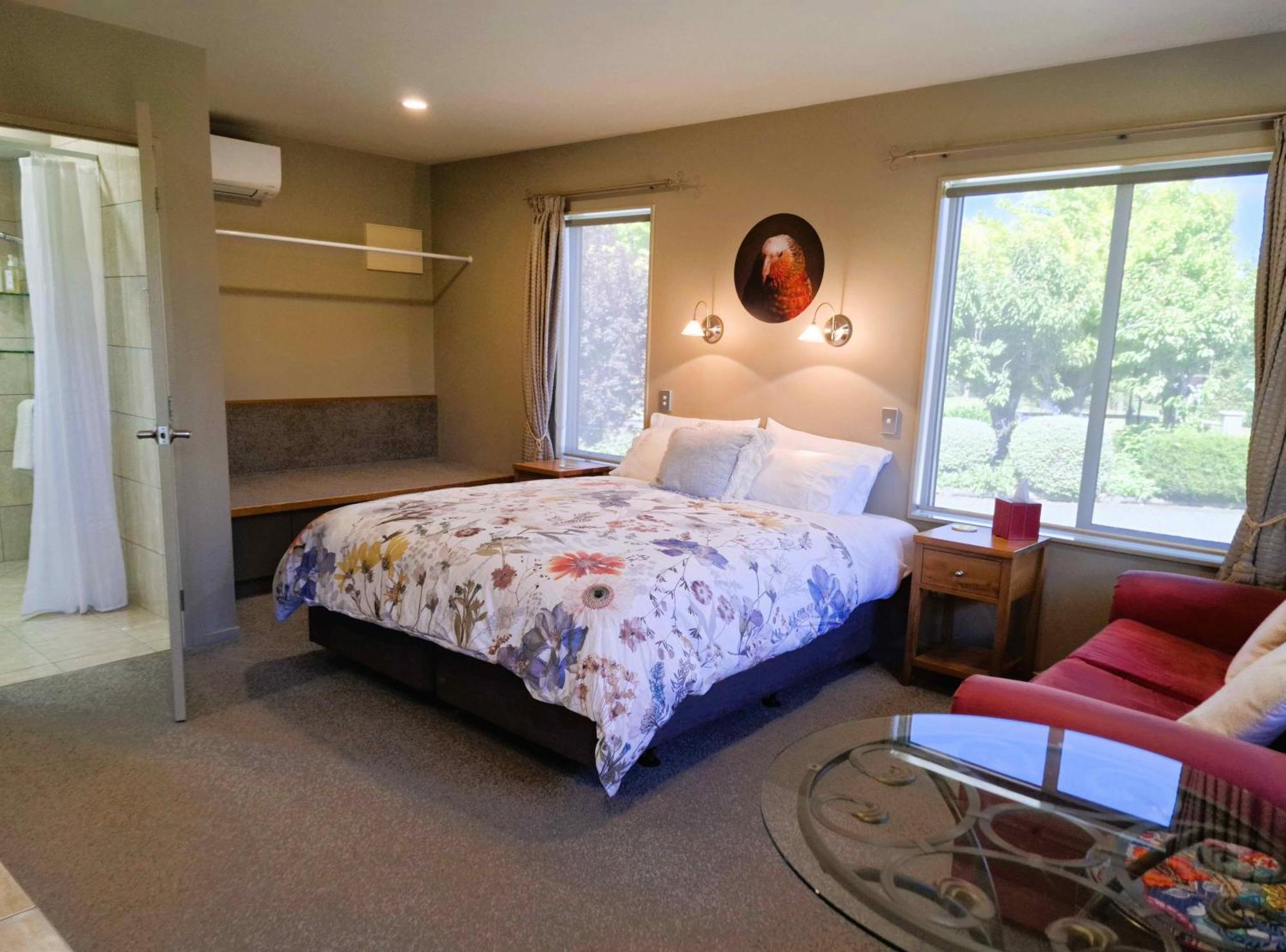 Blue Ridge Studios And Bed & Breakfast Te Anau Extérieur photo