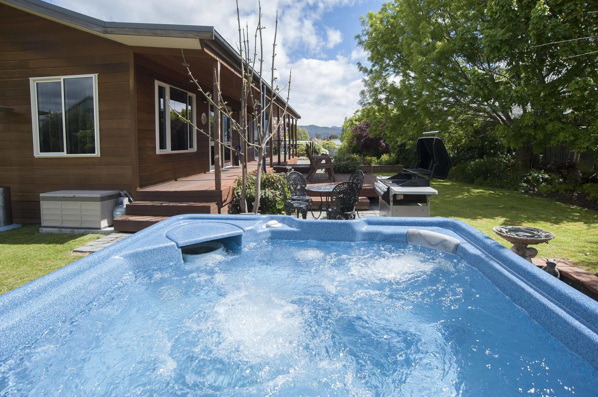 Blue Ridge Studios And Bed & Breakfast Te Anau Extérieur photo